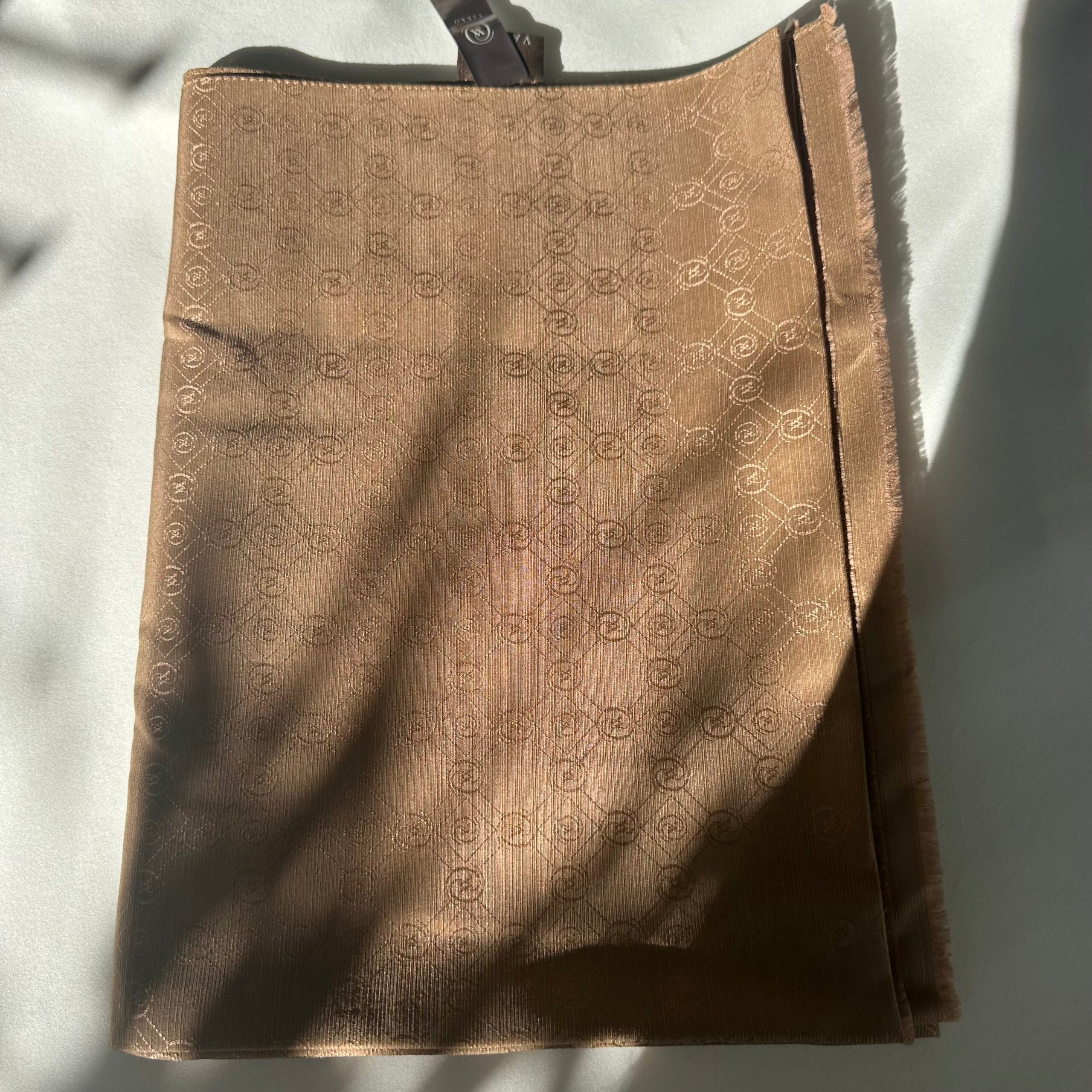VAKKO Butik Açık Kahve Şal - EsraGürsesBoutique