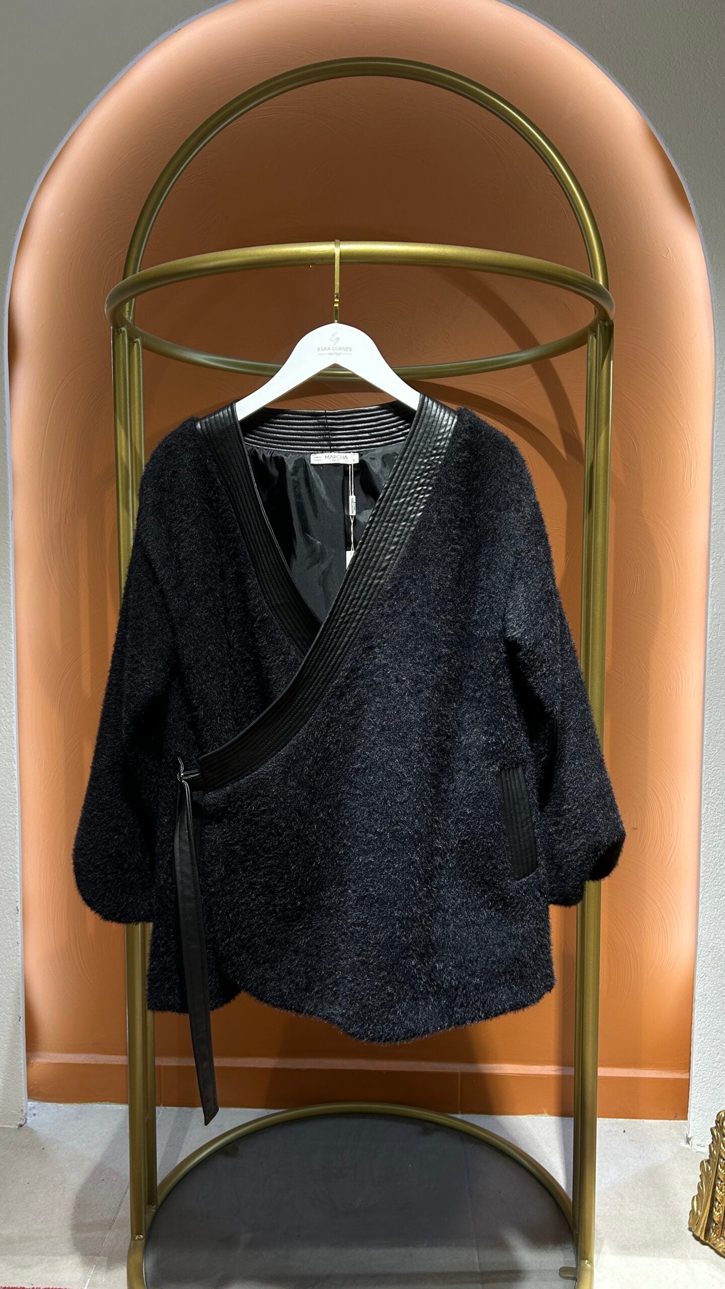 Anvelop Kısa Kaban - Siyah - EsraGürsesBoutique