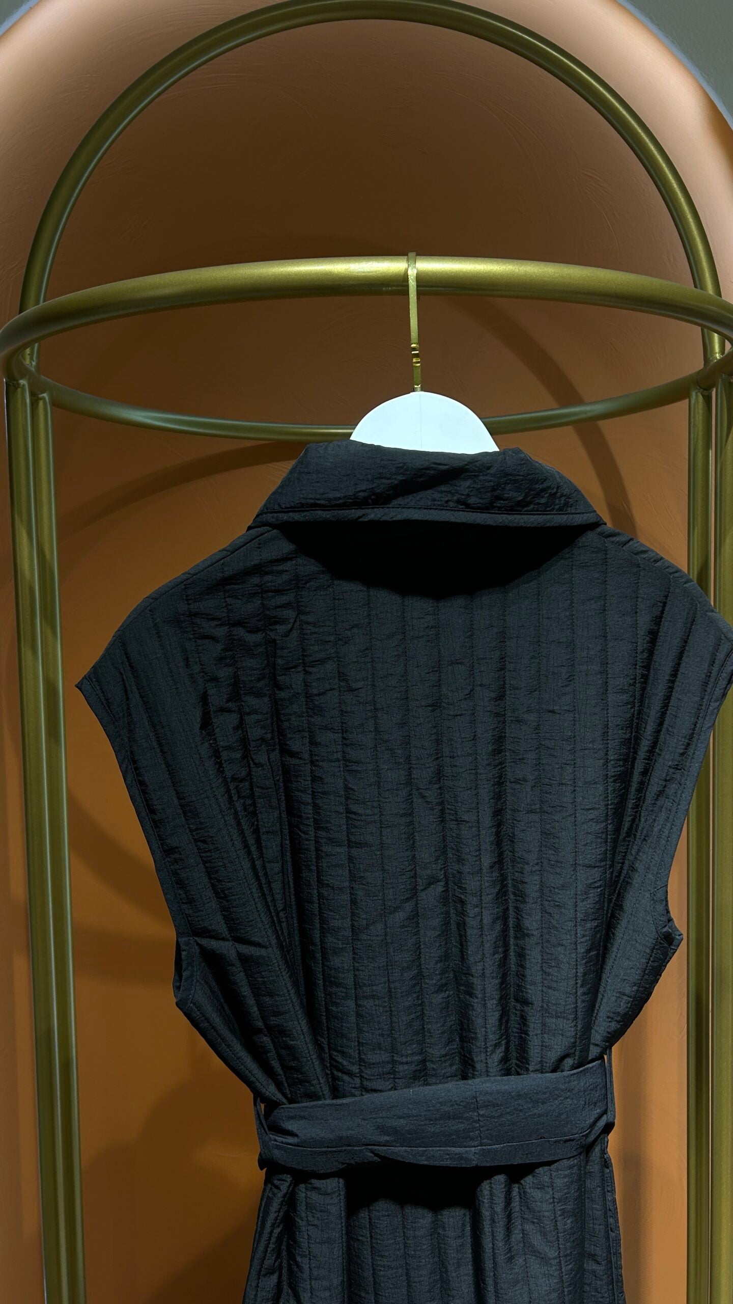 İnce Kapitone Yelek - Siyah - EsraGürsesBoutique
