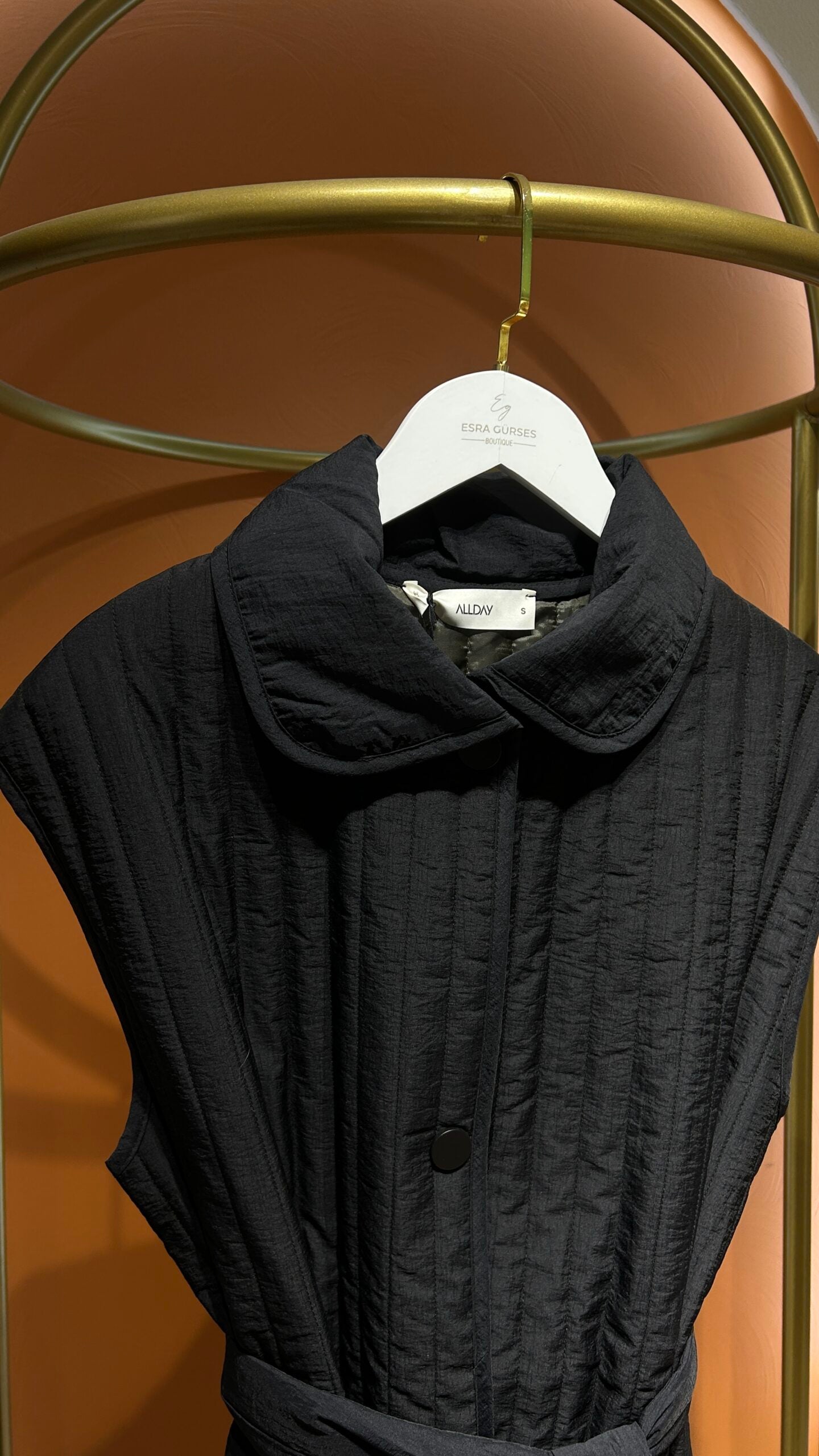 İnce Kapitone Yelek - Siyah - EsraGürsesBoutique