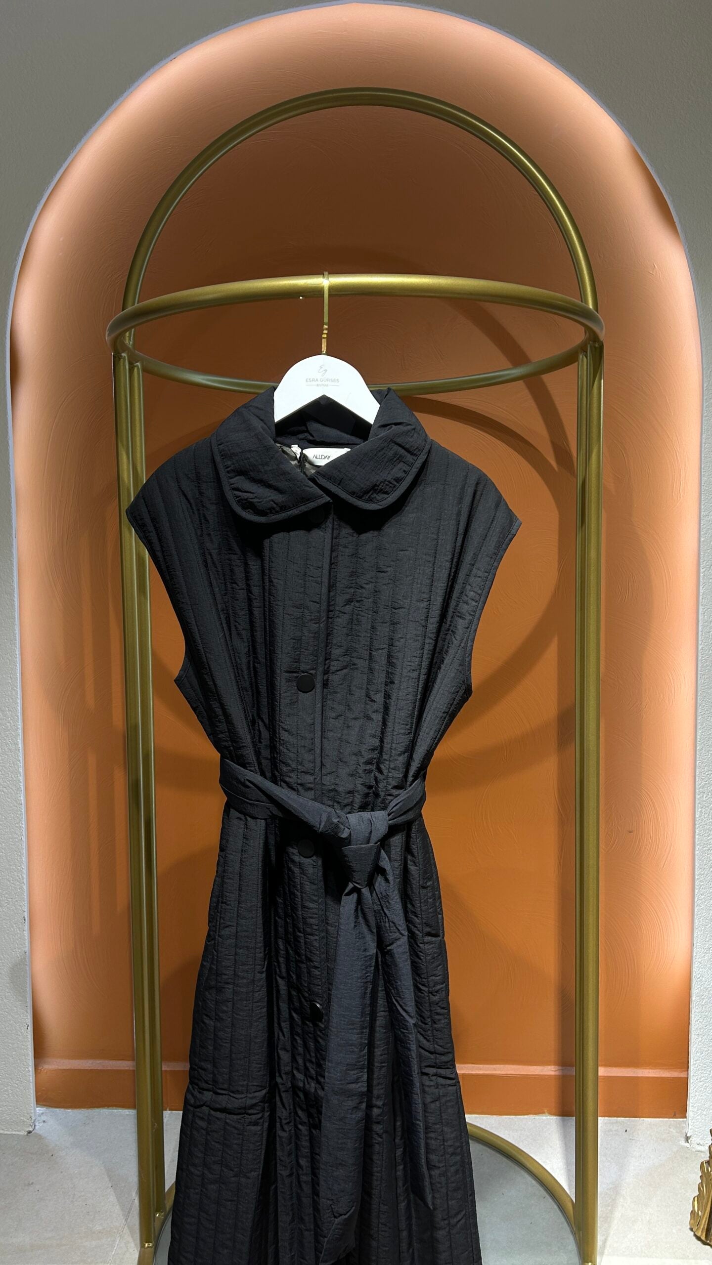 İnce Kapitone Yelek - Siyah - EsraGürsesBoutique
