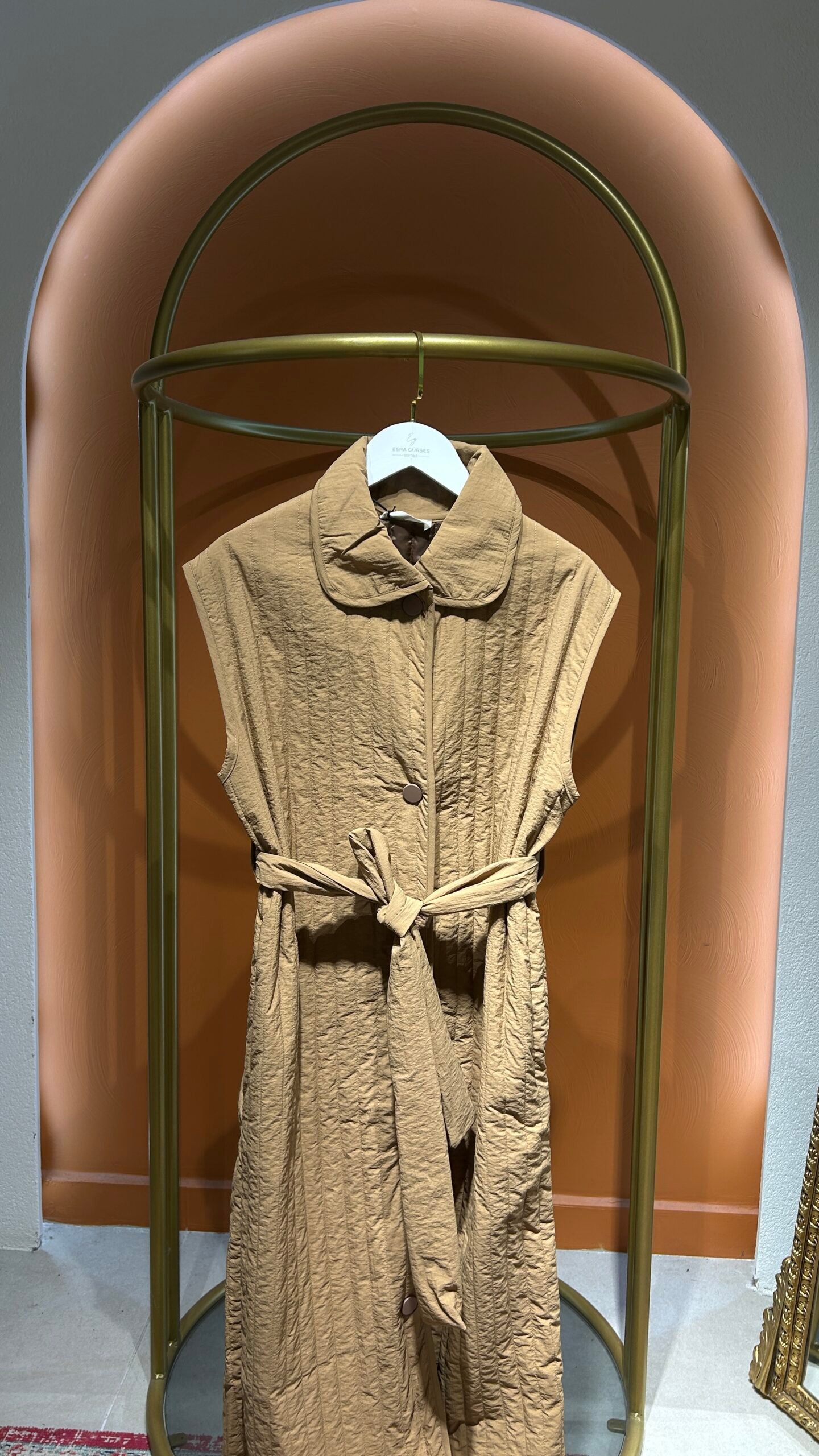 İnce Kapitone Yelek - Camel - EsraGürsesBoutique