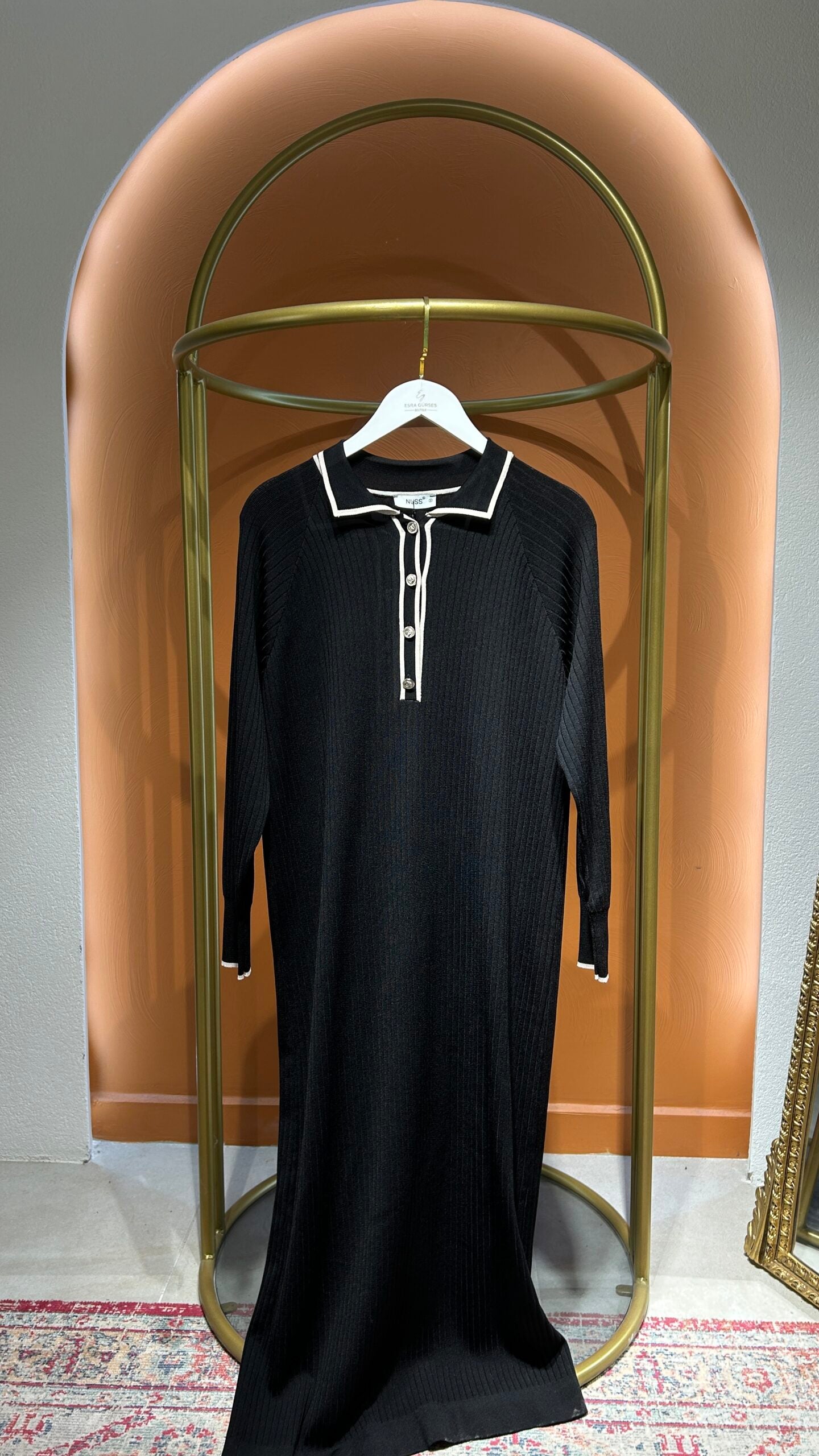 Siyah Polo Yaka Fitilli Elbise - EsraGürsesBoutique