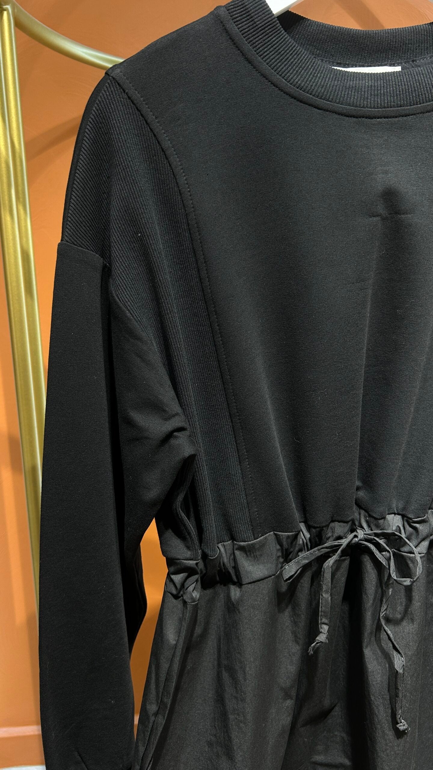 Siyah Paraşüt Detaylı Elbise - EsraGürsesBoutique