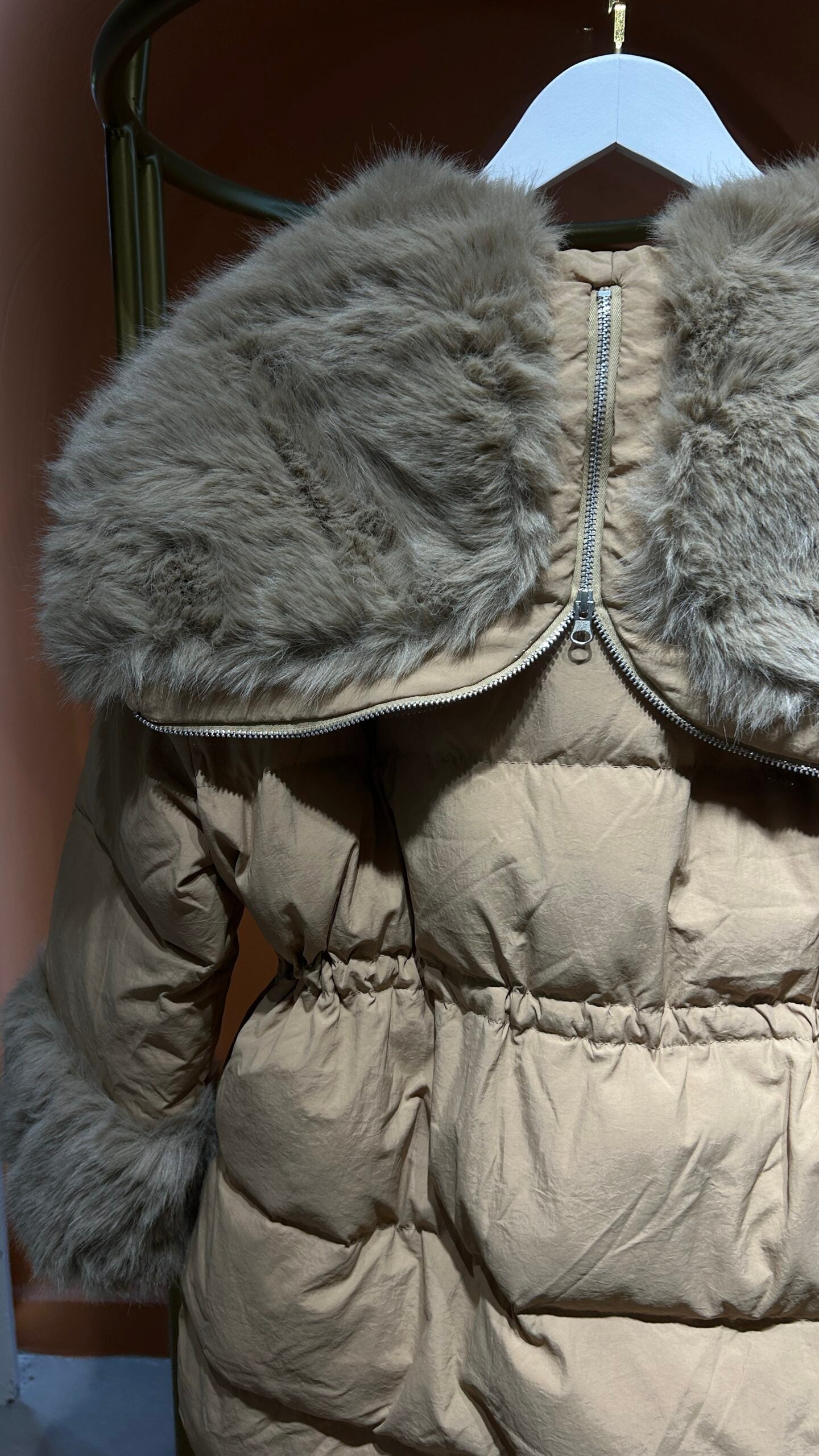 İthal Kapitone Kürklü Mont - Camel - EsraGürsesBoutique