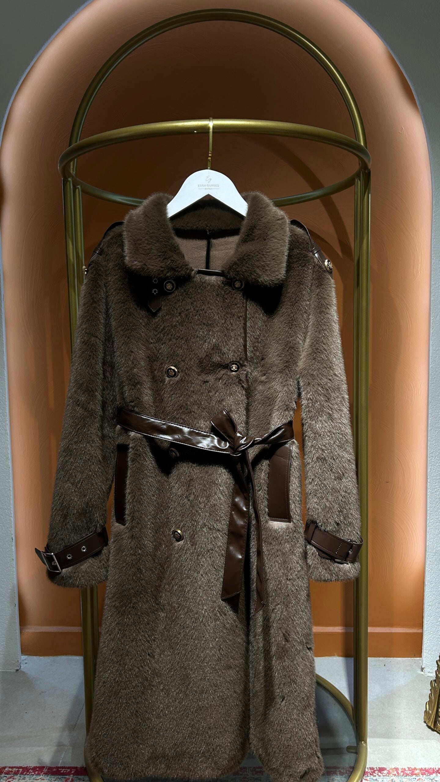 İthal Kahverengi Uzun Kürk - EsraGürsesBoutique