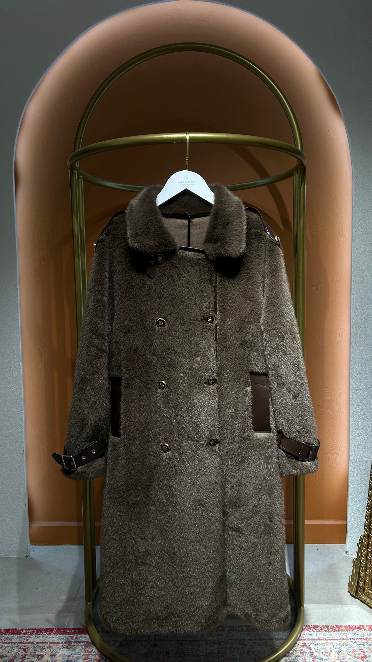 İthal Kahverengi Uzun Kürk - EsraGürsesBoutique