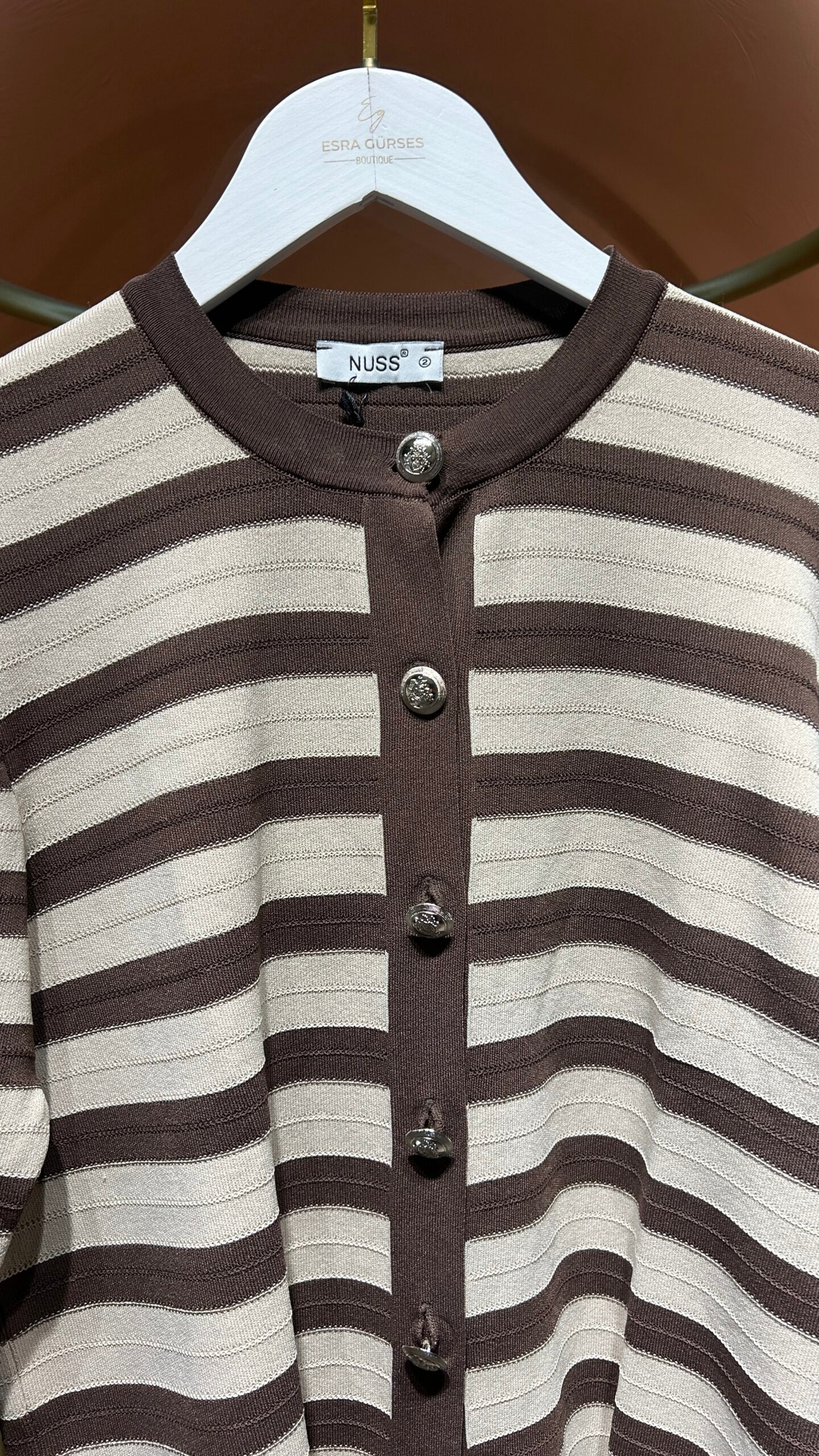 Çizgili Kahverengi Hırka - EsraGürsesBoutique