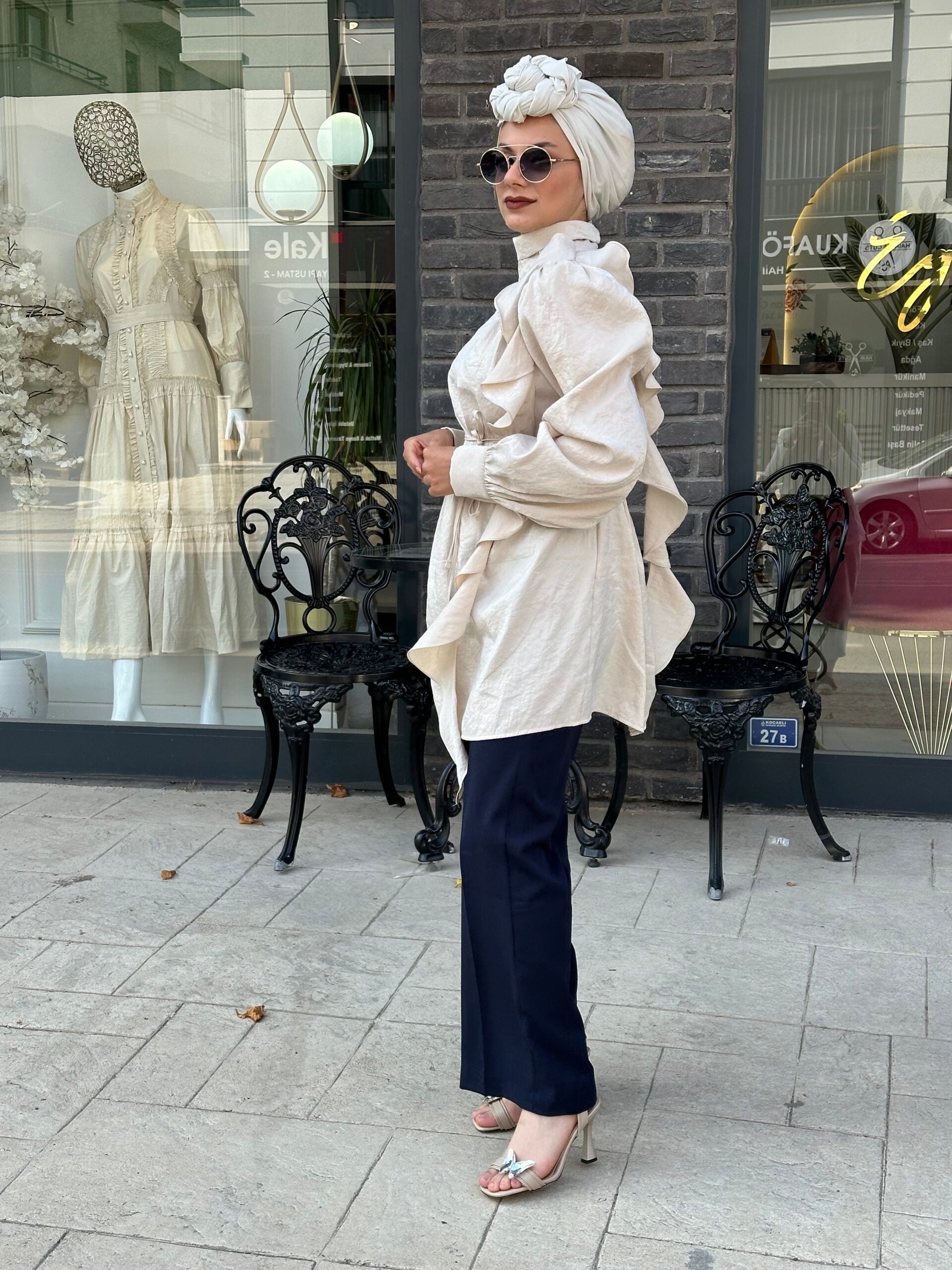 Bej Renkli Hoops Gömlek - EsraGürsesBoutique