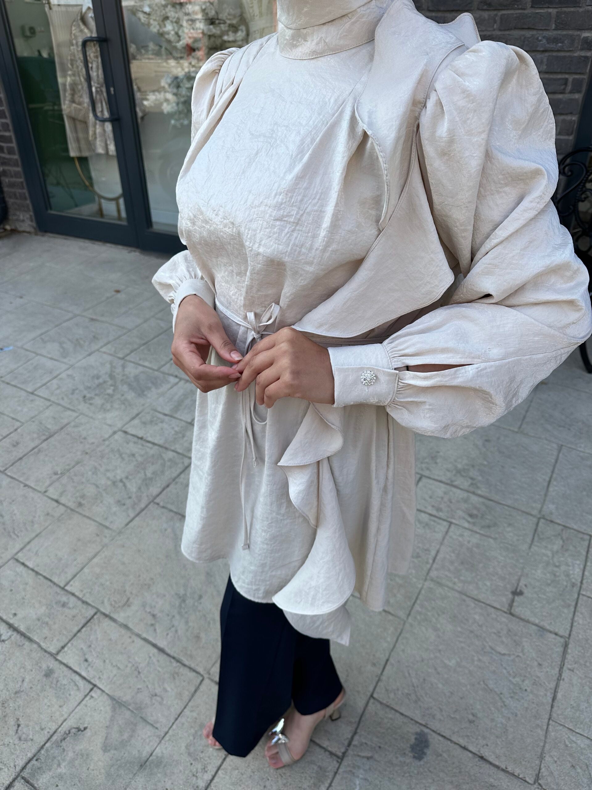 Bej Renkli Hoops Gömlek - EsraGürsesBoutique
