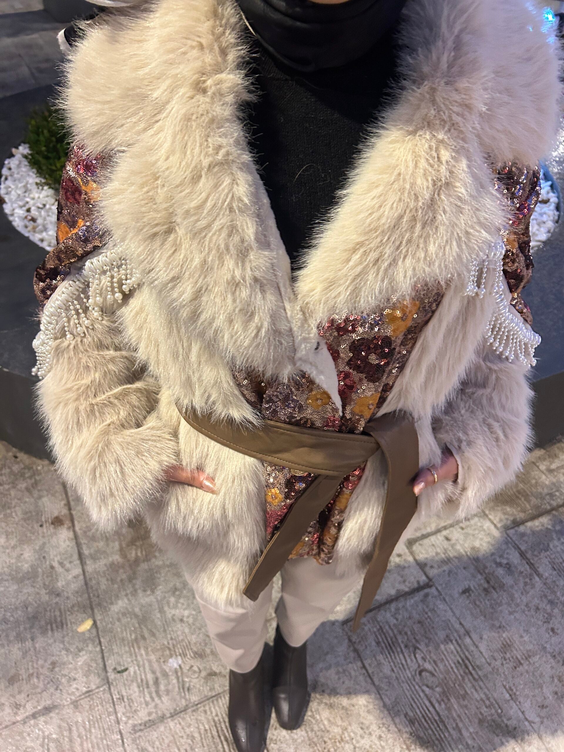 İthal İncili Kürk Ceket - EsraGürsesBoutique