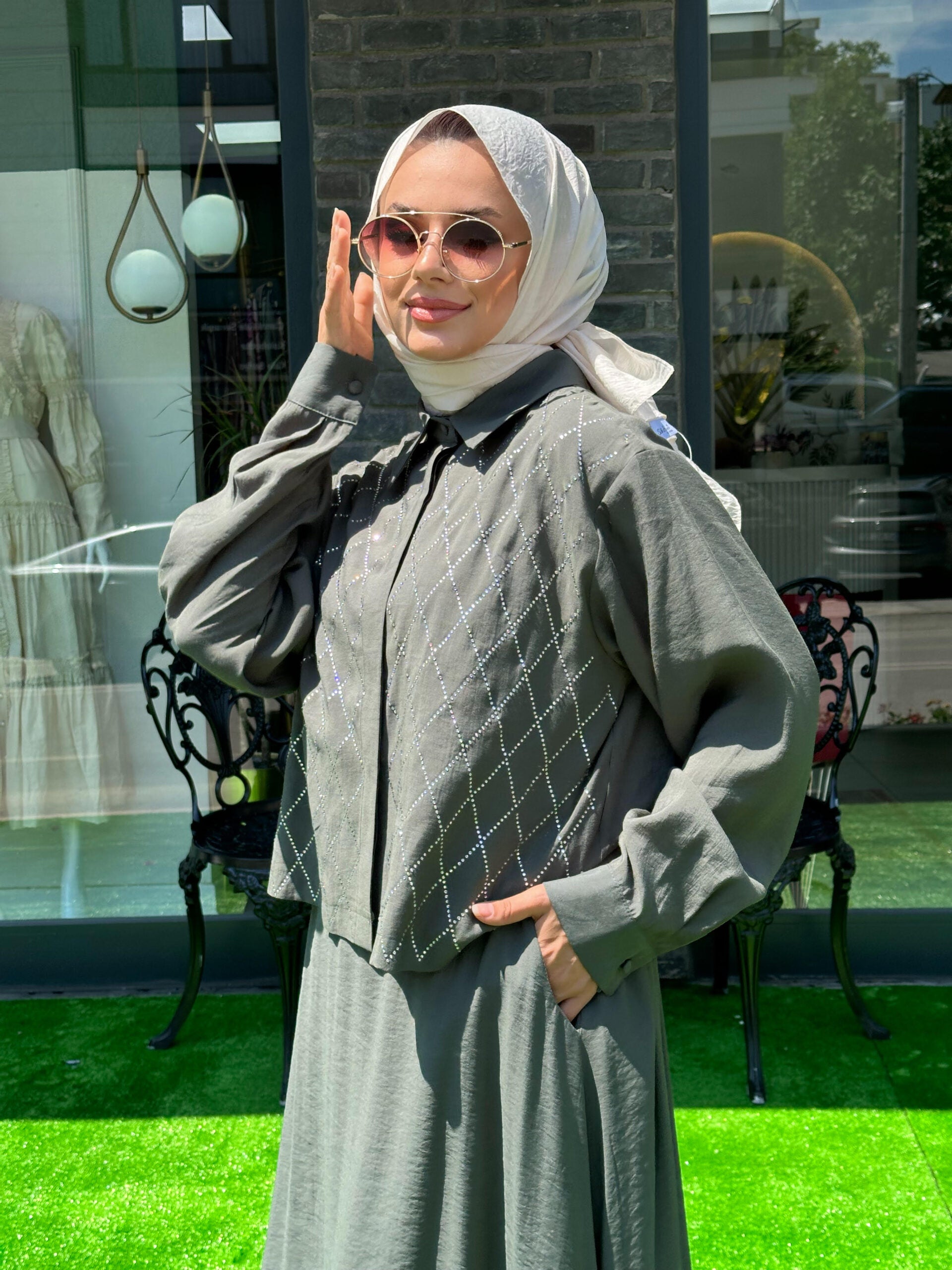 Yeşil Taşlı Etekli Takım - EsraGürsesBoutique