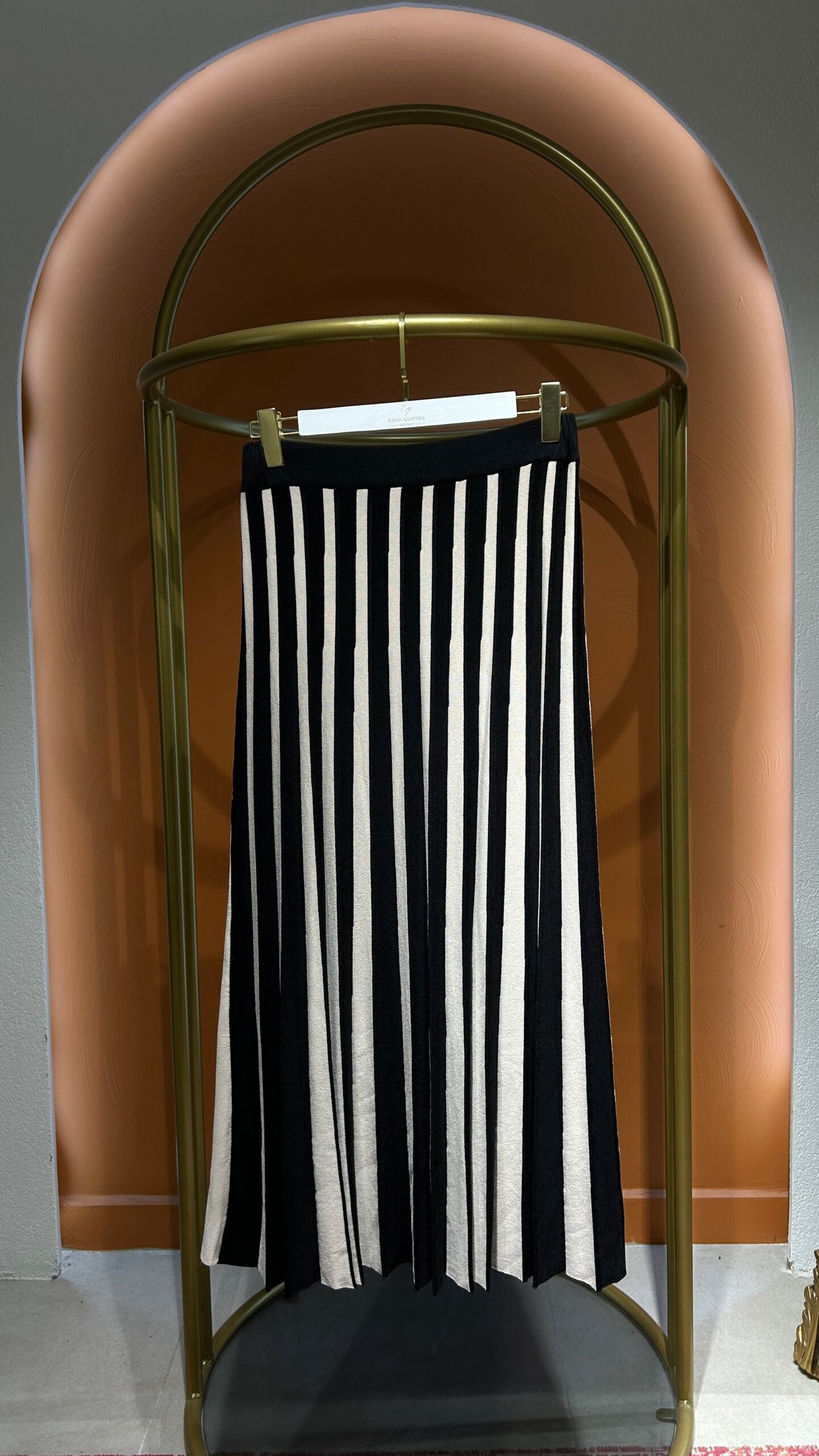 Şık Tunikli Etek Takım - EsraGürsesBoutique