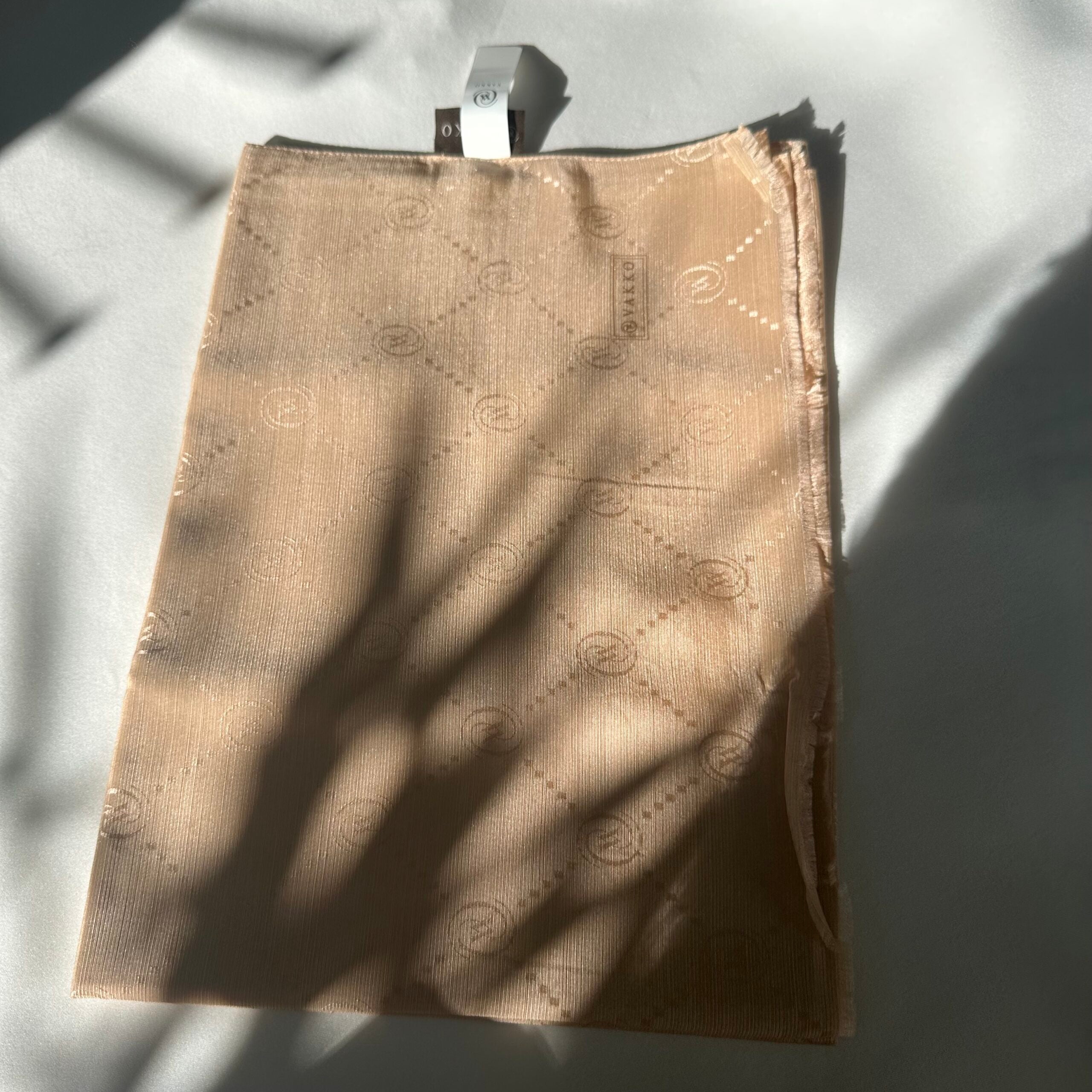 VAKKO Monogram Şal - Sütlü Karamel - EsraGürsesBoutique