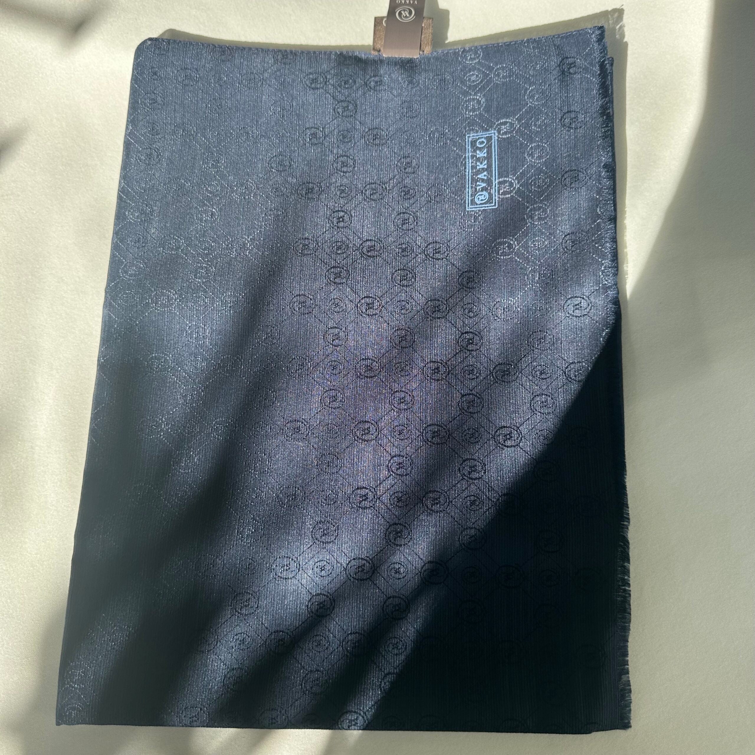 VAKKO Butik Şal - Lacivert - EsraGürsesBoutique
