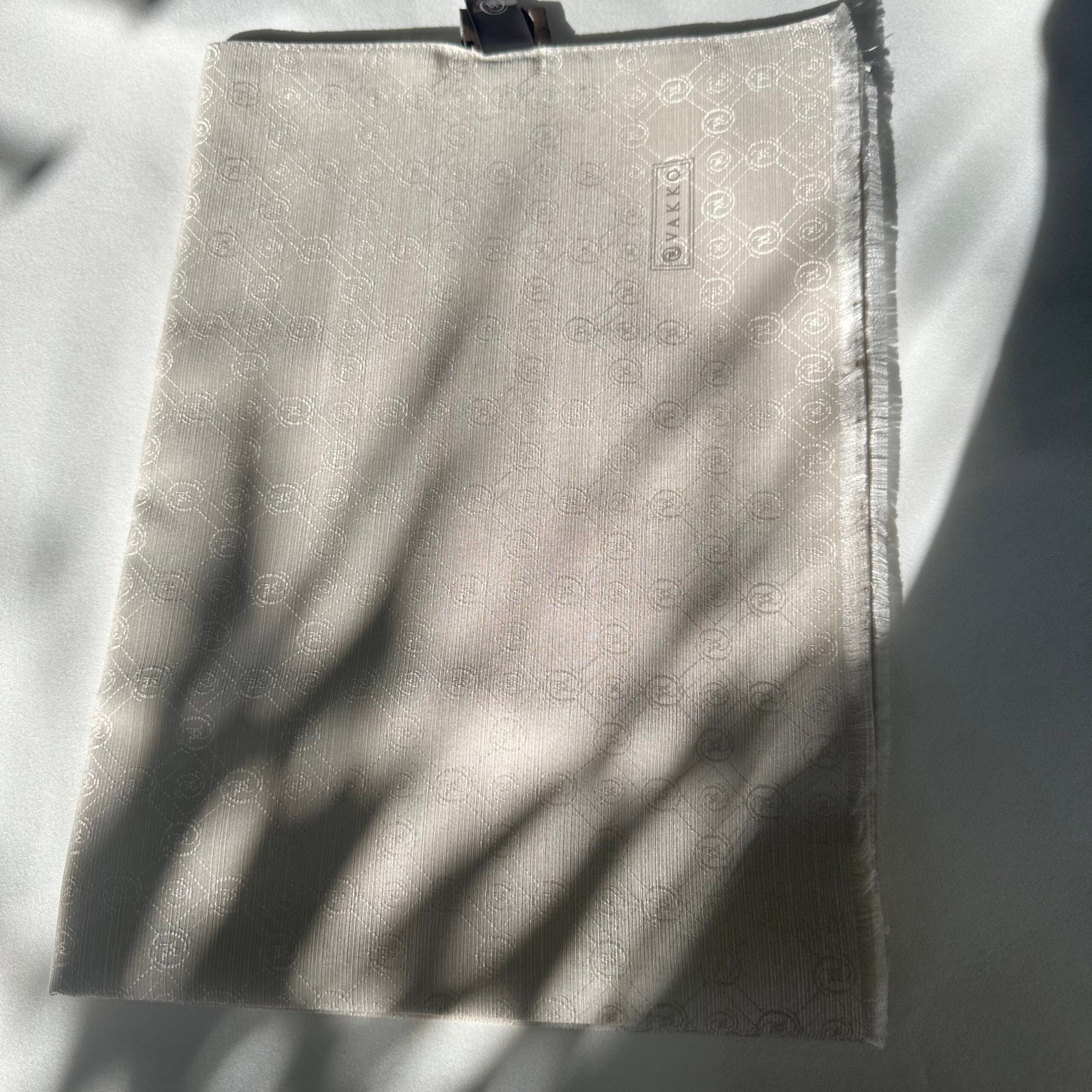 Vakko Butik Şal - Kırık Beyaz - EsraGürsesBoutique