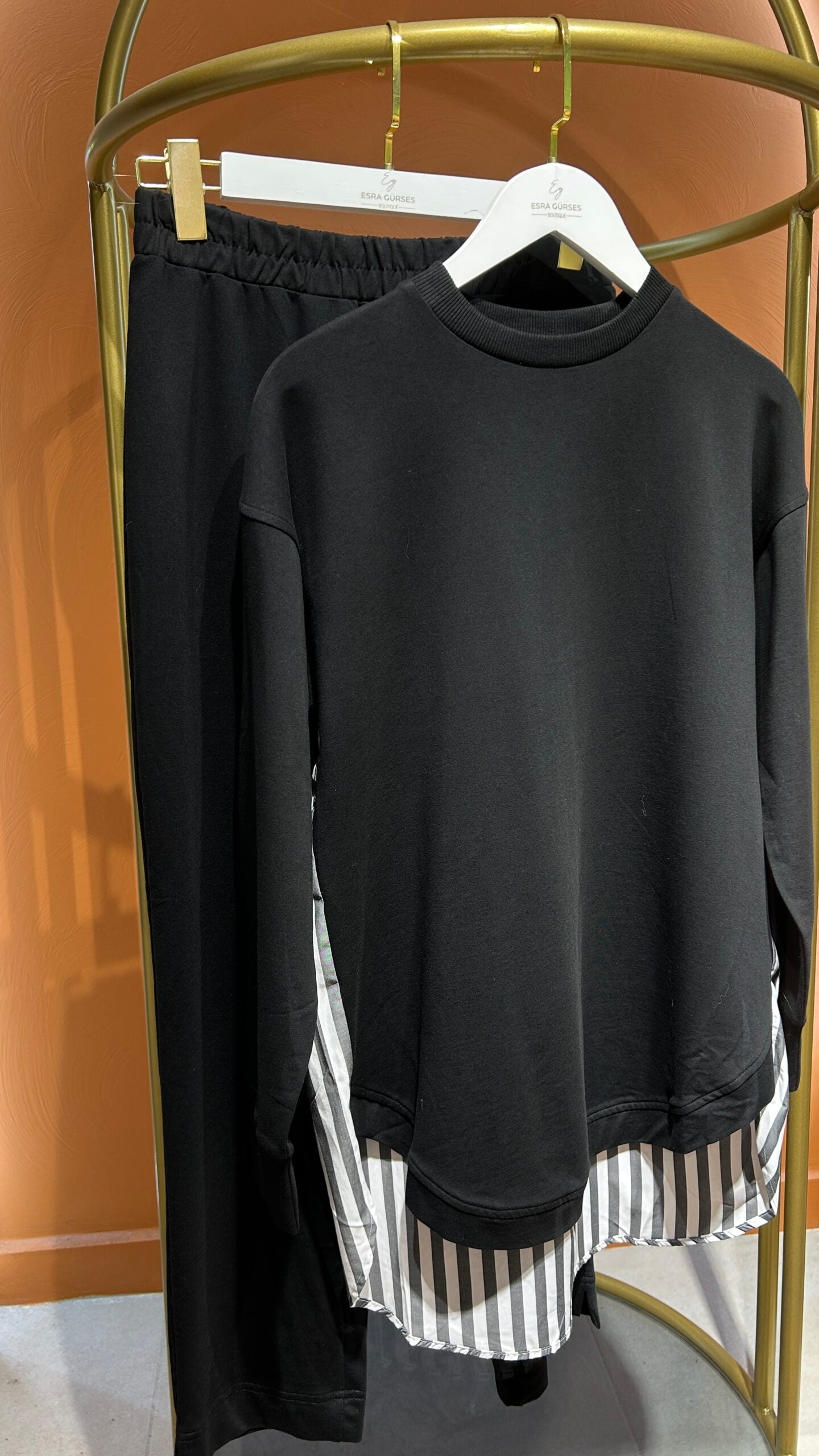 Çizgili Poplin Detay Takım - Siyah - EsraGürsesBoutique