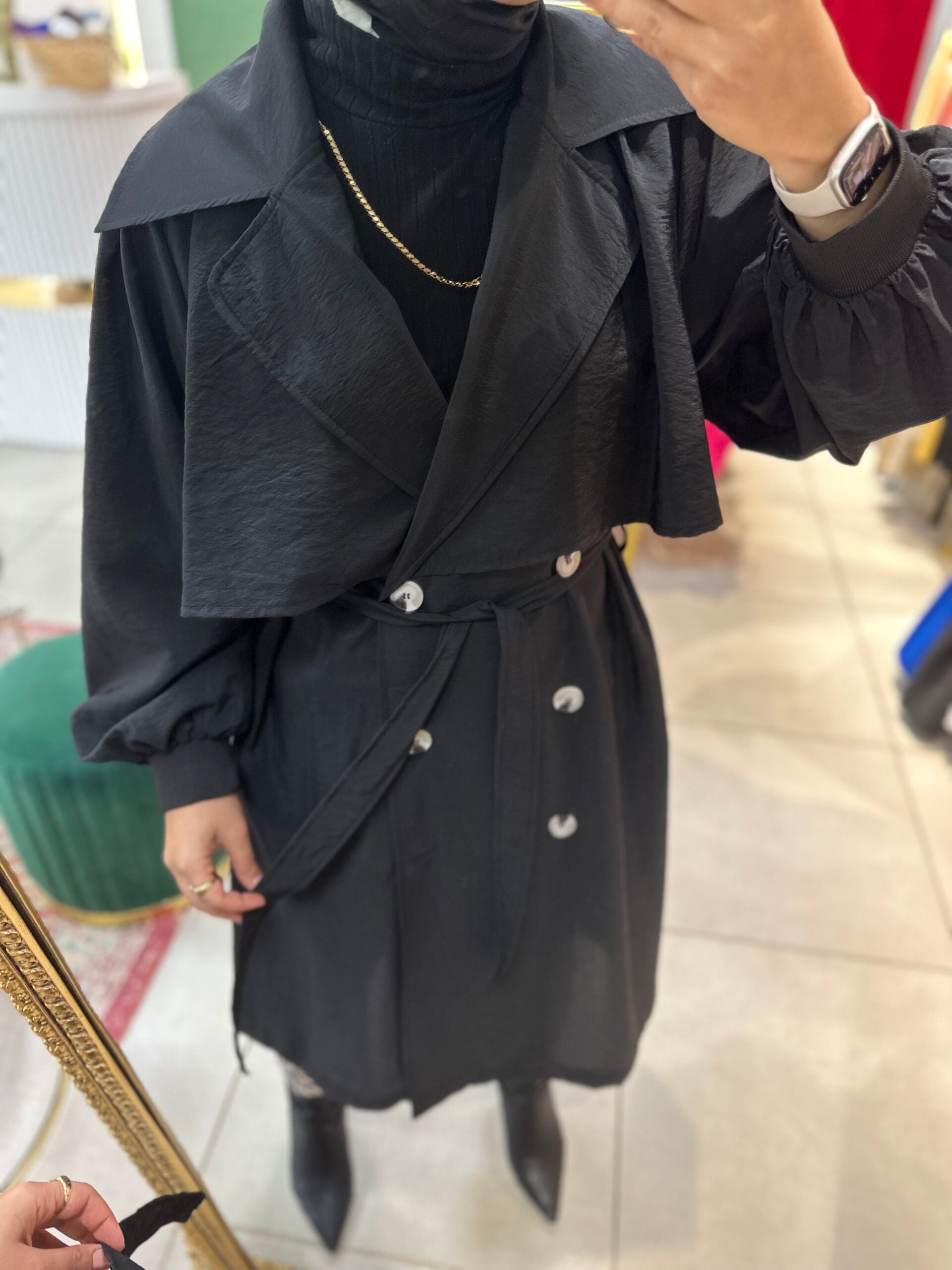 Siyah Trençkot - Şık ve Fonksiyonel - EsraGürsesBoutique