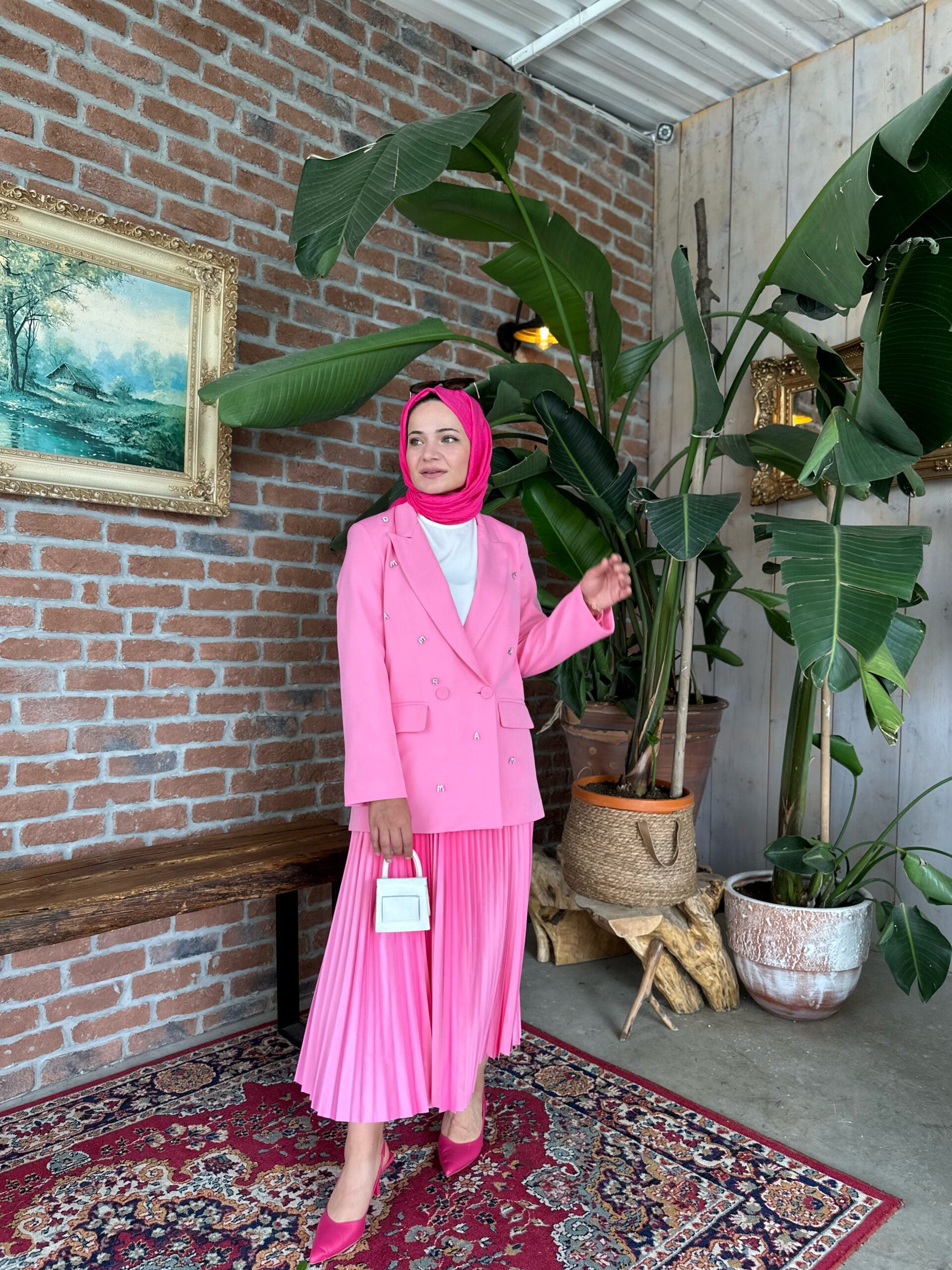 Pembe Taşlı Lüks Ceket - EsraGürsesBoutique
