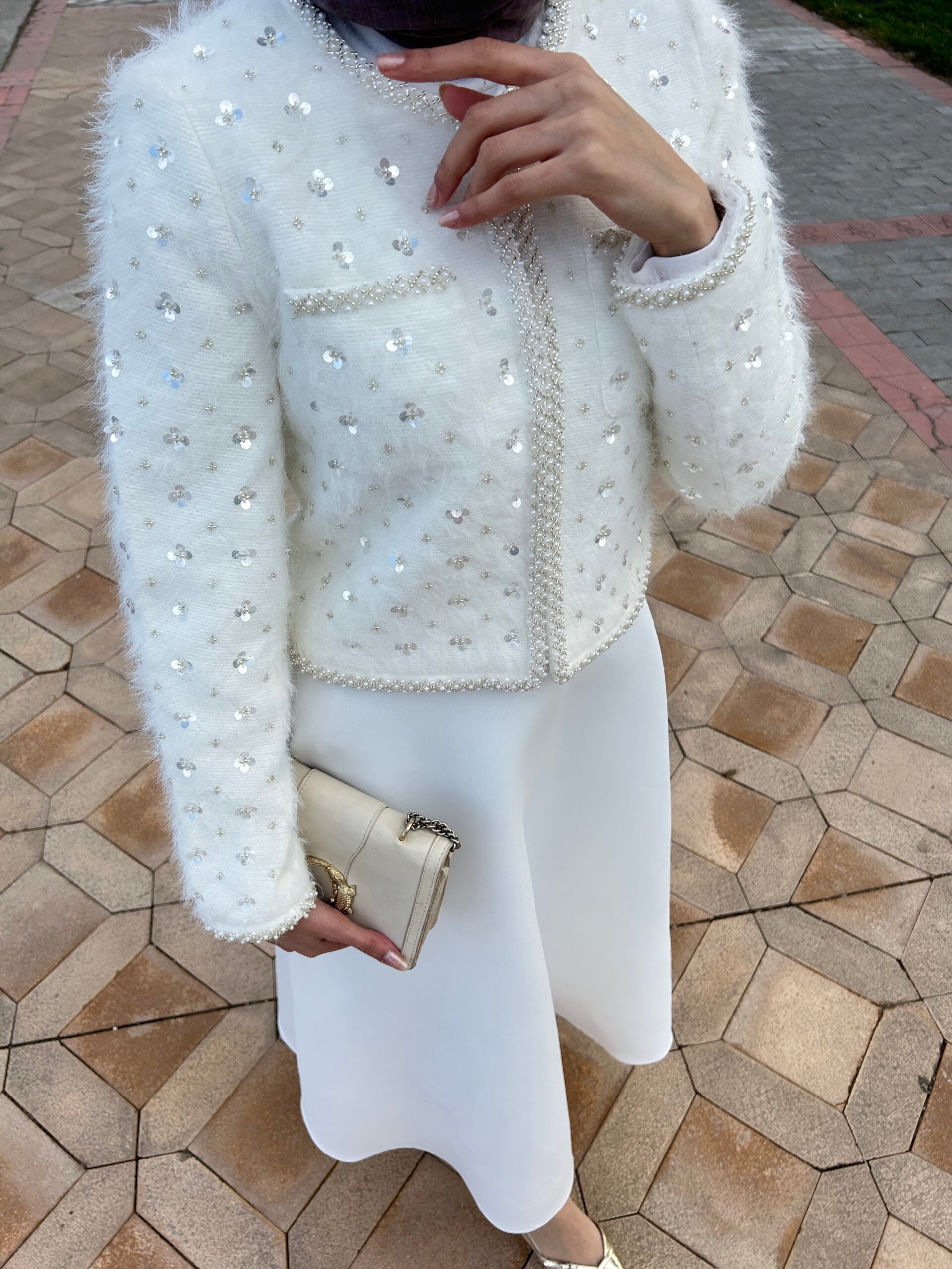 Beyaz SCUBA Kloş Etek - EsraGürsesBoutique