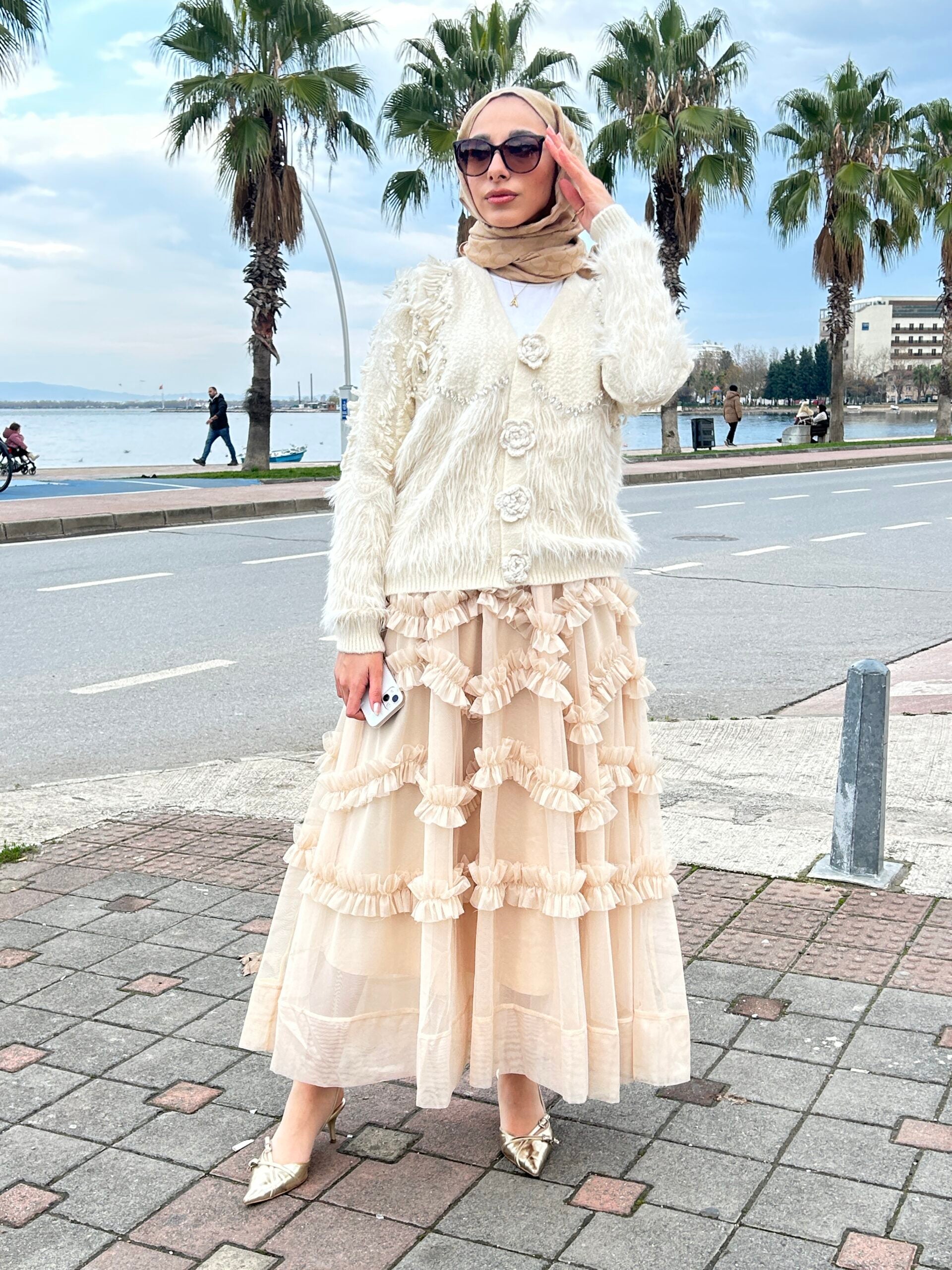 İthal Fırfırlı Etek - Bej Renk - EsraGürsesBoutique