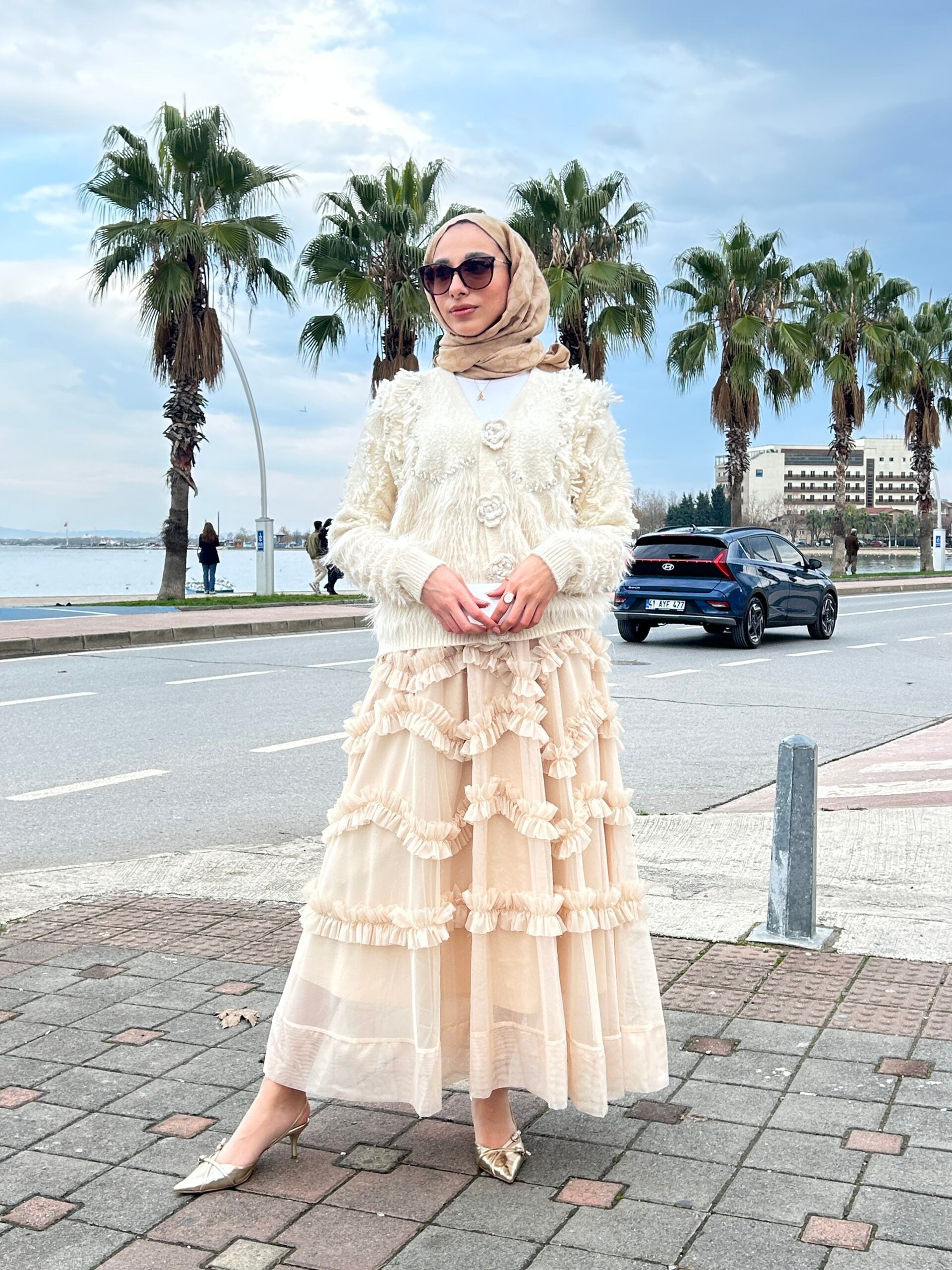 İthal Fırfırlı Etek - Bej Renk - EsraGürsesBoutique