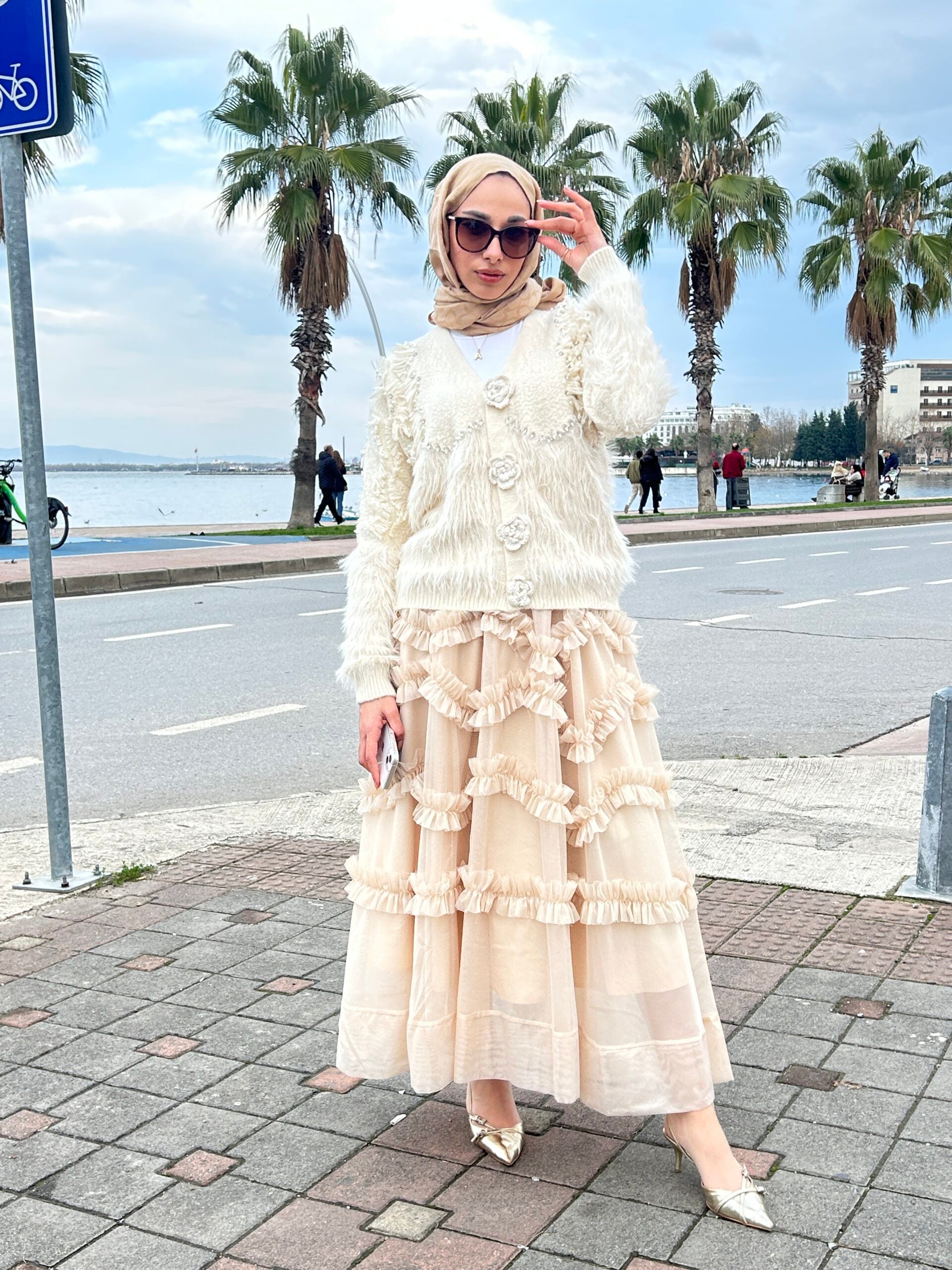 İthal Fırfırlı Etek - Bej Renk - EsraGürsesBoutique