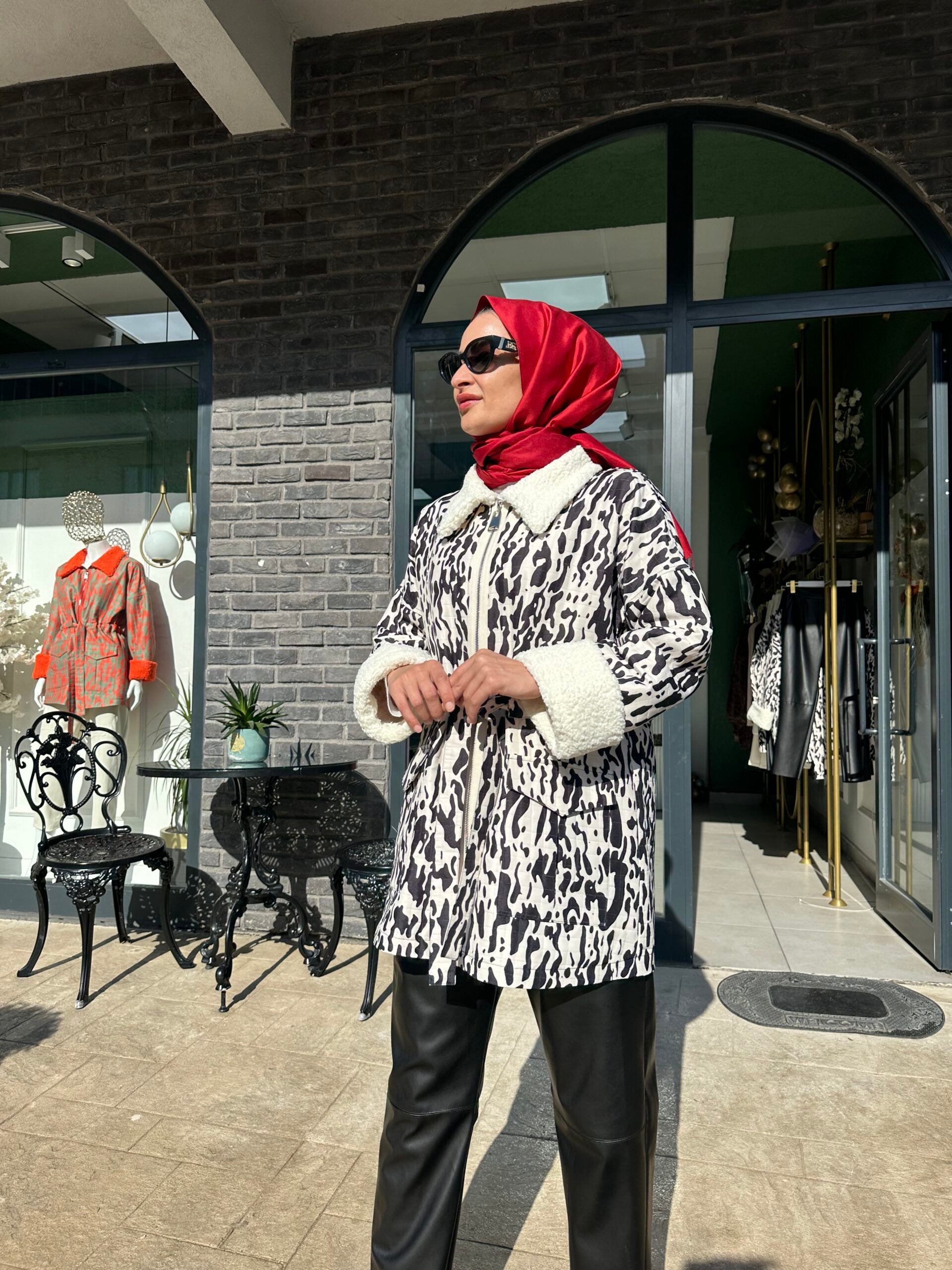 Nuss Triko Leopar Desenli Kapitone Mont - EsraGürsesBoutique